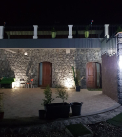 Appartameti Indipendenti In Villa Con Piscina